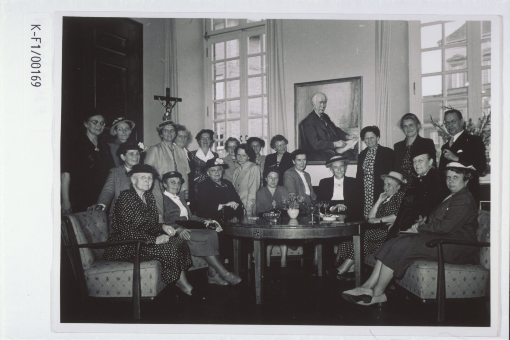 Empfang von KDFB-Frauen im Bonner Rathaus anlässlich der 13. Generalversammlung des KDFB, 1952